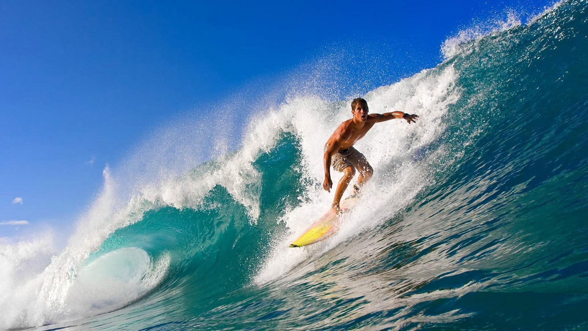 当NBA遇上F1，太阳轻取热火之夜，哈利伯顿在赛道完成超车式夺冠
