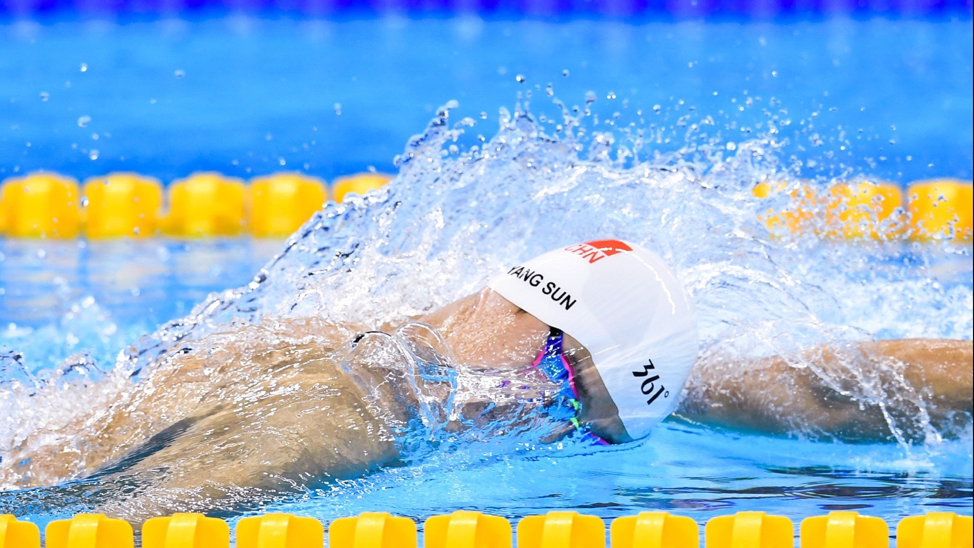末节之王觉醒！德罗赞冷血三分定乾坤，篮网窒息防守让魔术提前缴械